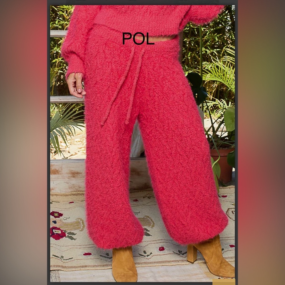 BPB216-3❤️POL fabulous Fuzzy Red+pink sweater pants w/jogger bottoms!